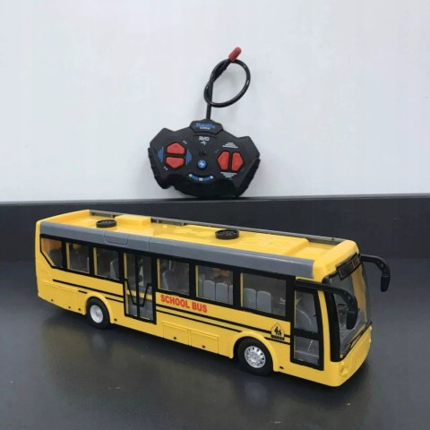 Szkolny autobus zdalnie sterowany akumulator ładowarka 9933-2 Szkolny autobus zdalnie sterowany akumulator ładowarka 9933-2