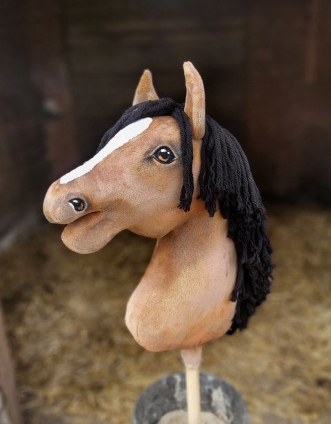Hobby Horse Duży koń na kiju Premium - maść jelenia A3 Hobby Horse Duży koń na kiju Premium - maść jelenia A3