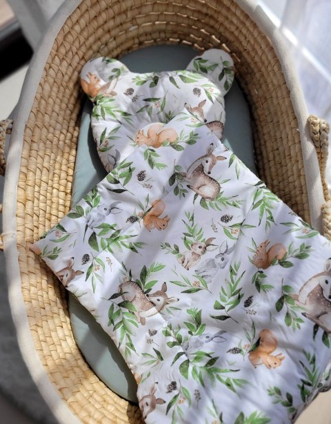 Kołderka z wypełnieniem i poduszka profilowana Miś - zestaw 2cz. - woodland green Kołderka z wypełnieniem i poduszka profilowana Miś - zestaw 2cz. - woodland green