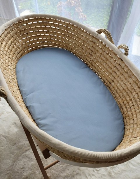 Prześcieradło bawełniane do kosza Mojżesza Boho wózka gondoli 75x35 cm - brudny niebieski Prześcieradło bawełniane do kosza Mojżesza Boho wózka gondoli 75x35 cm - brudny niebieski