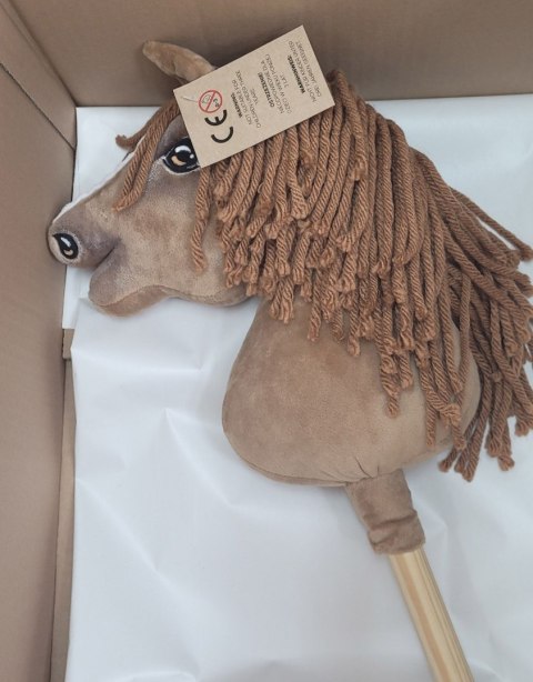 Hobby Horse Mały koń na kiju Premium - jasny kasztan A4 Hobby Horse Mały koń na kiju Premium - jasny kasztan A4
