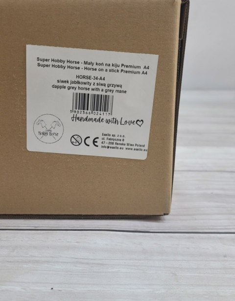 Hobby Horse Mały koń na kiju Premium - siwek jabłkowity z siwą grzywą A4 Hobby Horse Mały koń na kiju Premium - siwek jabłkowity z siwą grzywą A4