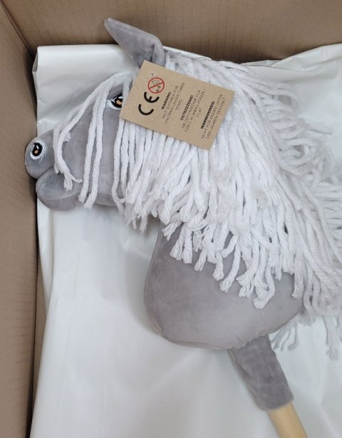 Hobby Horse Mały koń na kiju Premium - siwy III A4 Hobby Horse Mały koń na kiju Premium - siwy III A4