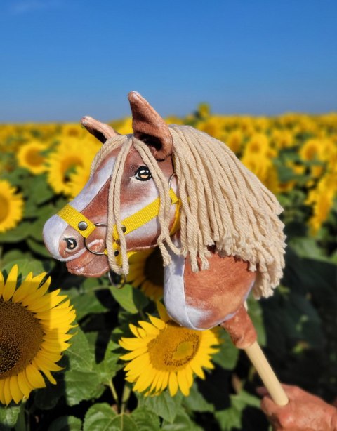 Hobby Horse Mały koń na kiju Premium - srokaty tobiano z beżową grzywą A4 Hobby Horse Mały koń na kiju Premium - srokaty tobiano z beżową grzywą A4