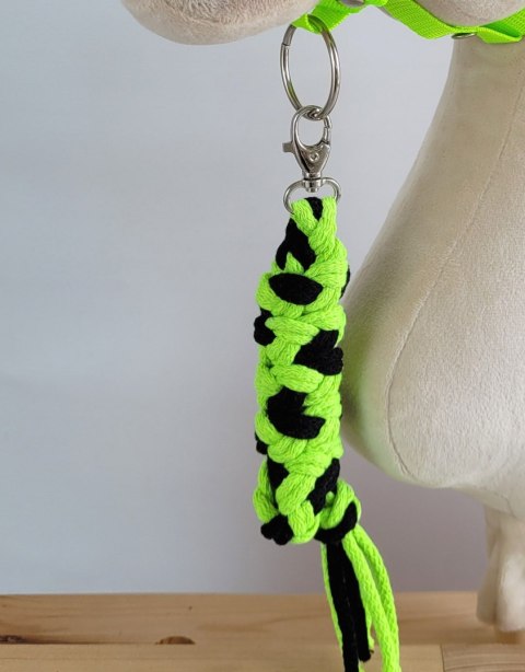 Zestaw do Hobby Horse: kantar A3 z czarnym futerkiem + uwiąz ze sznurka - neon-green/ czarny Zestaw do Hobby Horse: kantar A3 z czarnym futerkiem + uwiąz ze sznurka - neon-green/ czarny