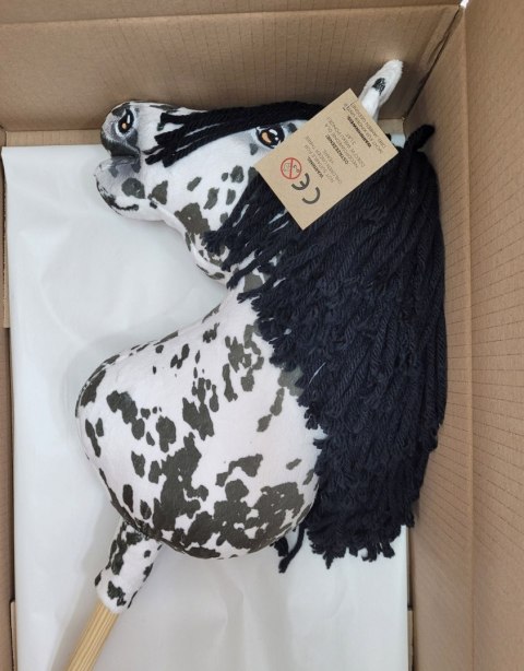Hobby Horse Duży koń na kiju Premium - tarantowaty biało-czarny z czarną grzywą A3 Hobby Horse Duży koń na kiju Premium - tarantowaty biało-czarny z czarną grzywą A3