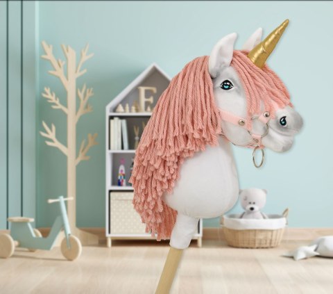 Hobby Horse Jednorożec na kiju mały biały, grzywa brudny róż i złoty róg Hobby Horse Jednorożec na kiju mały biały, grzywa brudny róż i złoty róg