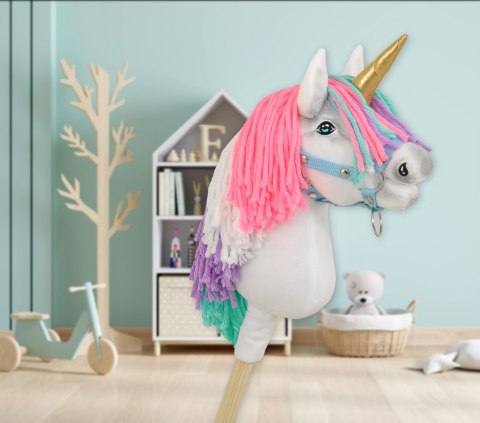 Hobby Horse Jednorożec na kiju mały biały z kolorową grzywą i złotym rogiem Hobby Horse Jednorożec na kiju mały biały z kolorową grzywą i złotym rogiem