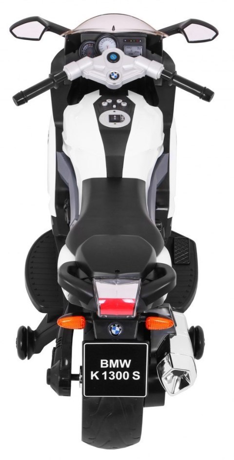 Motor na akumulator BMW K1300S dla dzieci Biały + Kółka pomocnicze + Dźwięki Światła + Wolny Start Motor na akumulator BMW K1300S dla dzieci Biały + Kółka pomocnicze + Dźwięki Światła + Wolny Start
