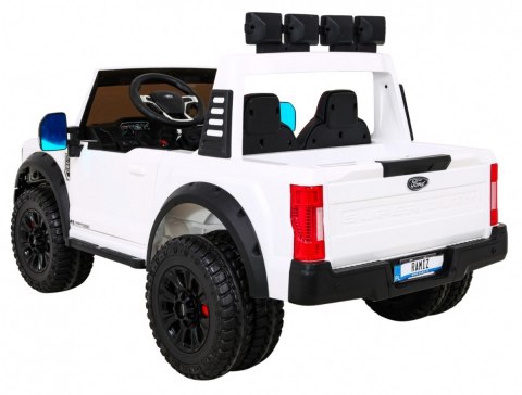 Pojazd Ford Super Duty Biały Pojazd Ford Super Duty Biały
