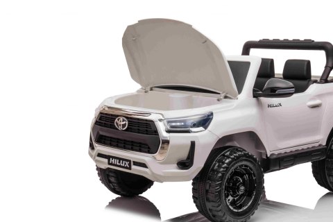 Toyota Hilux na akumulator dla dzieci Biały + Napęd 4x4 + Pilot + 2 bagażniki + Radio MP3 + LED Toyota Hilux na akumulator dla dzieci Biały + Napęd 4x4 + Pilot + 2 bagażniki + Radio MP3 + LED